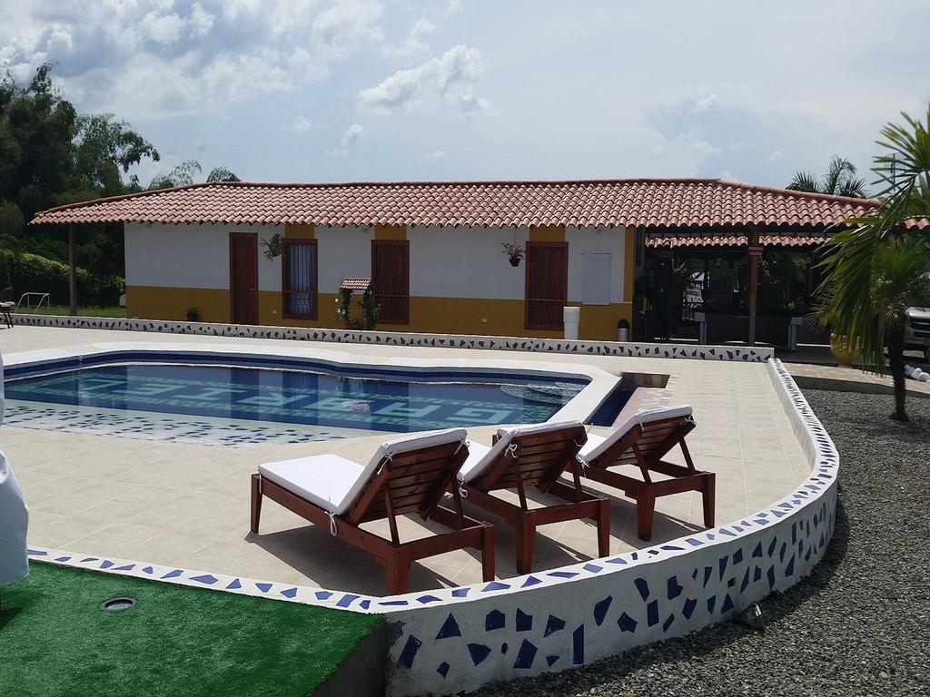 Finca Hotel La Quinta De Torrione كويمبايا المظهر الخارجي الصورة